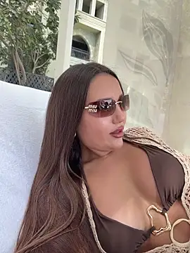 Syka0001 online show from February 12, 9:33 am