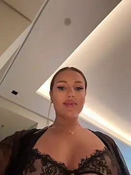 Syka0001 online show from April 15, 12:39 pm