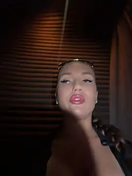 Syka0001 online show from June 25, 11:34 am