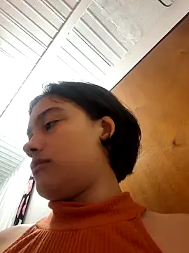 littlemelii online show from May 15, 9:06 pm