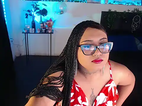 LiaScarlett online show from November 4, 1:43 am