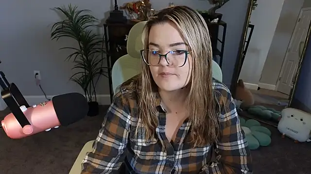 Briiantix online show from December 3, 2:25 am