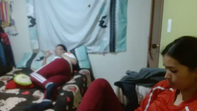 clayre and jill online show from February 11, 4:36 am