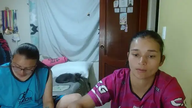 clayre and jill online show from March 22, 3:45 am