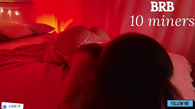 Emily Gin online show from March 18, 5:45 am