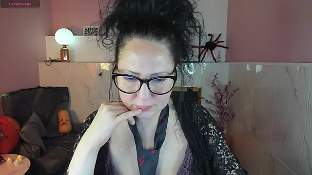 Anita Muse online show from October 30, 8:43 pm