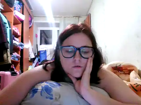Snapshot of DesireMelissa chatting on October 20, 3:48 pm DesireMelissa online show from October 20, 3:48 pm