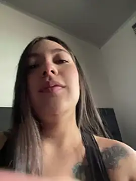 Latina vanessa online show from February 23, 1:10 pm