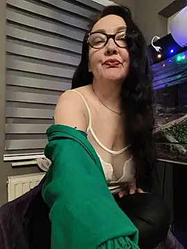 Snapshot of CamilleDesire chatting on October 23, 5:08 pm CamilleDesire online show from October 23, 5:08 pm