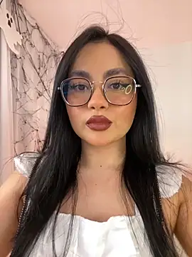 Snapshot of montmariana chatting on October 6, 1:44 am montmariana online show from October 6, 1:44 am