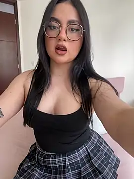 montmariana online show from July 4, 2:24 pm