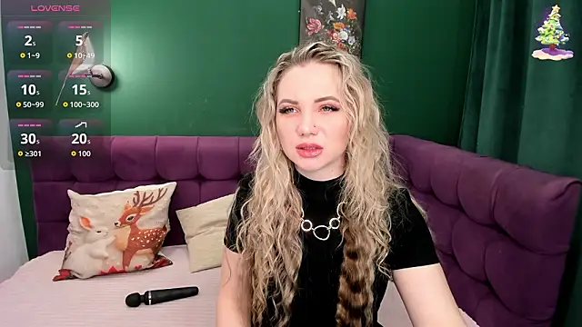 EvaMoran online show from March 23, 1:45 am