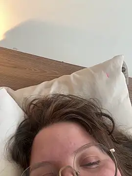 Gabiwaifu online show from February 12, 7:15 pm