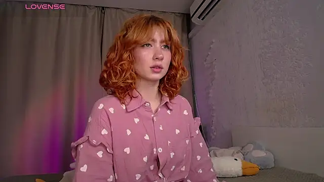 Snapshot of Evaa_Moonn_ chatting on October 31, 12:56 am Evaa Moonn  online show from October 31, 12:56 am