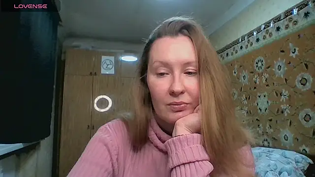 AnnaXLovers online show from February 9, 1:35 pm