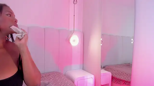  huge boobs ebony online show from September 21, 6:50 pm