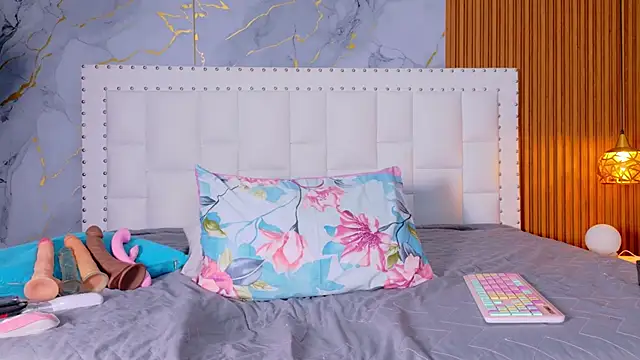 indianschoolgirl online show from November 1, 7:18 pm