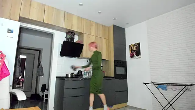  Alice Kitty online show from February 2, 11:09 am