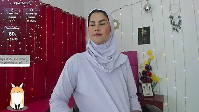 AishaAmin  online show from December 22, 12:08 pm