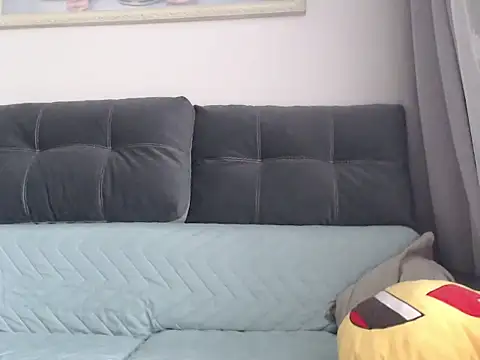  JustmeHere  online show from April 13, 6:14 am