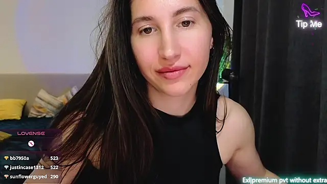 marrycolins online show from April 10, 6:30 am