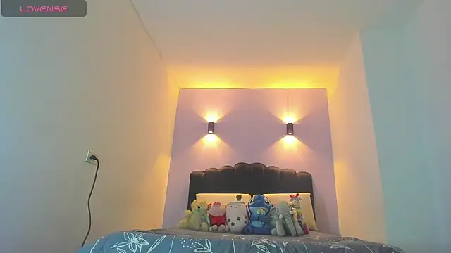 Sofia Clauss  online show from December 20, 4:16 am