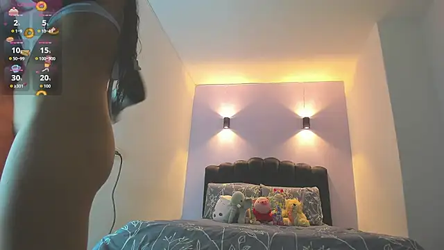 Snapshot of Sofia_Clauss_ chatting on October 21, 5:11 am Sofia Clauss online show from October 21, 5:11 am