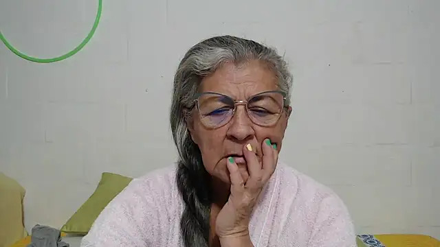 candy mature  online show from February 22, 11:00 am