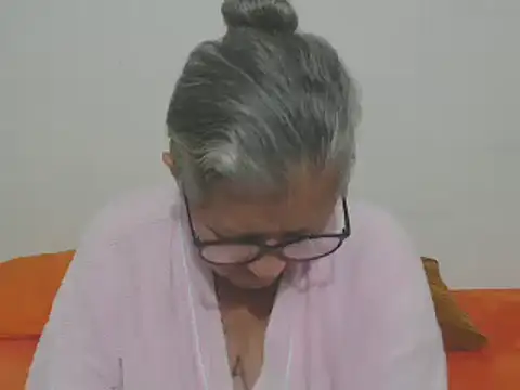 candy mature  online show from January 15, 11:22 pm