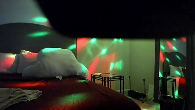 yiauana online show from September 26, 11:19 am