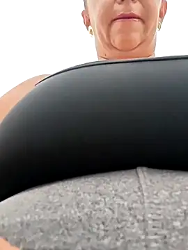 AvaLloyd online show from September 10, 1:44 pm