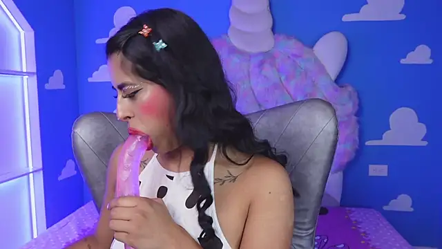 miss   anya online show from September 29, 11:04 am