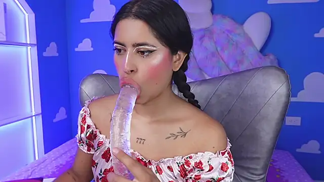 miss   anya online show from October 3, 11:26 am