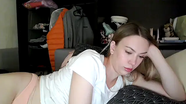 Scarlettford online show from October 1, 3:50 pm