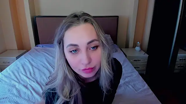 PerfectJulllia online show from April 23, 5:04 am