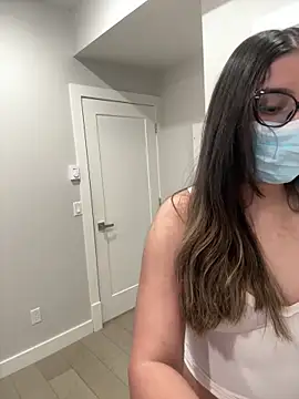 jAsMinE678 online show from March 15, 4:47 am