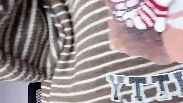 Baenee online show from December 2, 1:35 pm