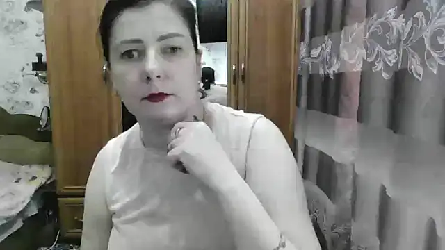 SophieNightAh online show from October 20, 1:14 pm