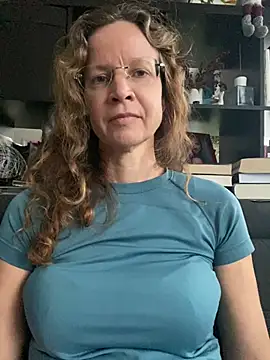 AnnikaRose online show from January 14, 2:00 pm