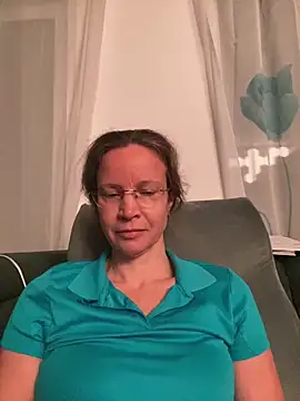 AnnikaRose online show from January 6, 6:50 am