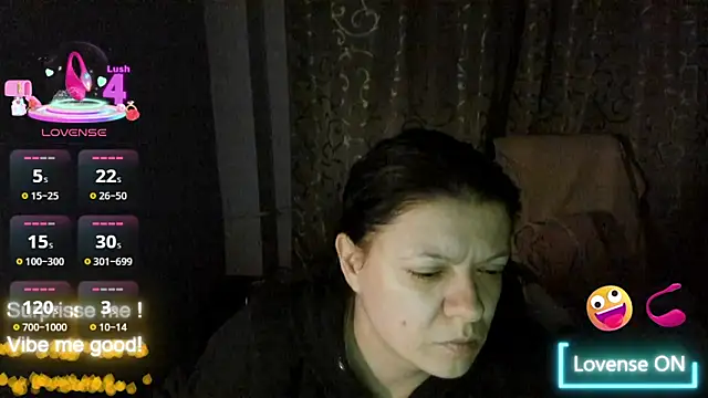 AdriannaLily online show from January 17, 1:02 am