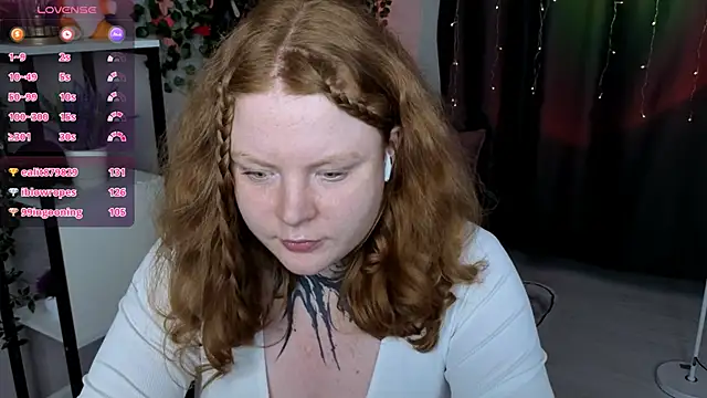 Cassie xKiss online show from April 7, 4:47 am