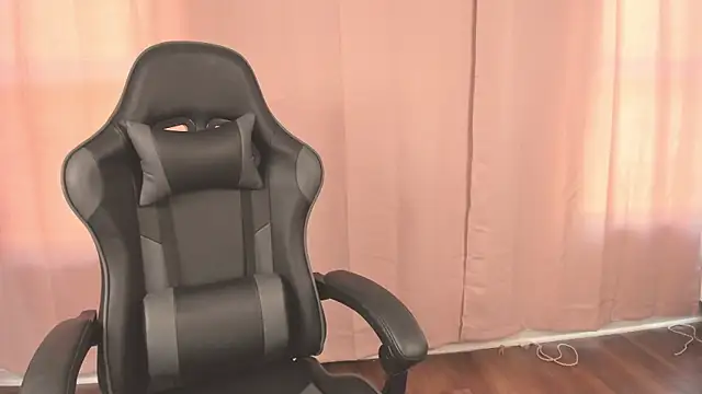 SaraDesirexo online show from October 2, 1:49 pm