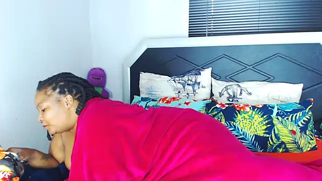 Bulkyyass online show from April 18, 8:06 am