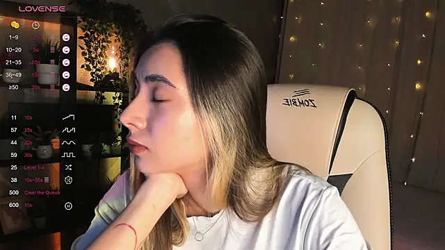 DarlaLike online show from November 15, 3:51 am