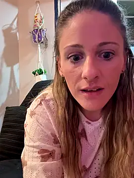 MadameAshleeyy online show from December 19, 6:00 pm