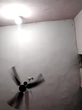 Snapshot of khanZaadii chatting on September 12, 7:32 pm khanZaadii online show from September 12, 7:32 pm