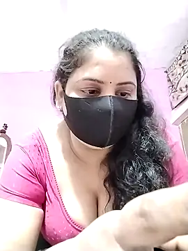 Snapshot of khanZaadii chatting on September 22, 5:22 pm khanZaadii online show from September 22, 5:22 pm