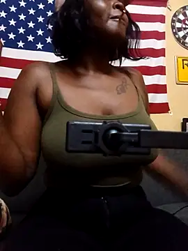 freaky belle online show from October 15, 5:15 pm