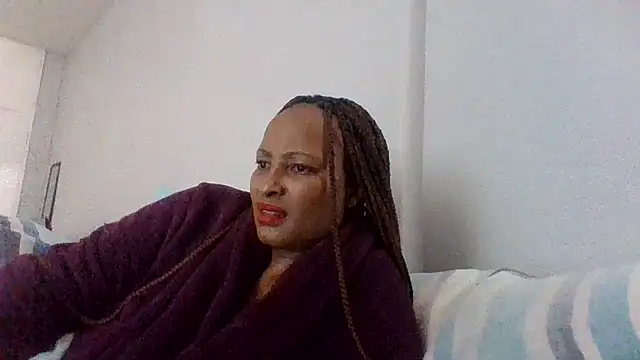 BabeAssXX online show from April 9, 7:47 am